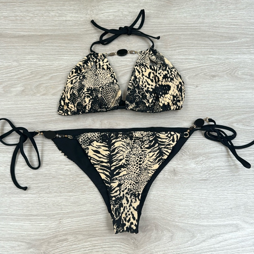 Azure reversible bikini